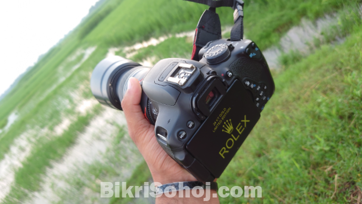 Canon 700D